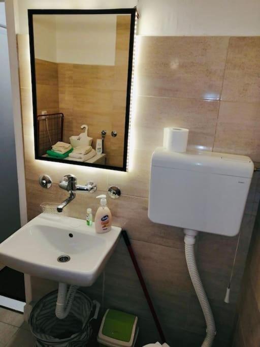 Dorcol Hideaway Appartement Belgrado Buitenkant foto