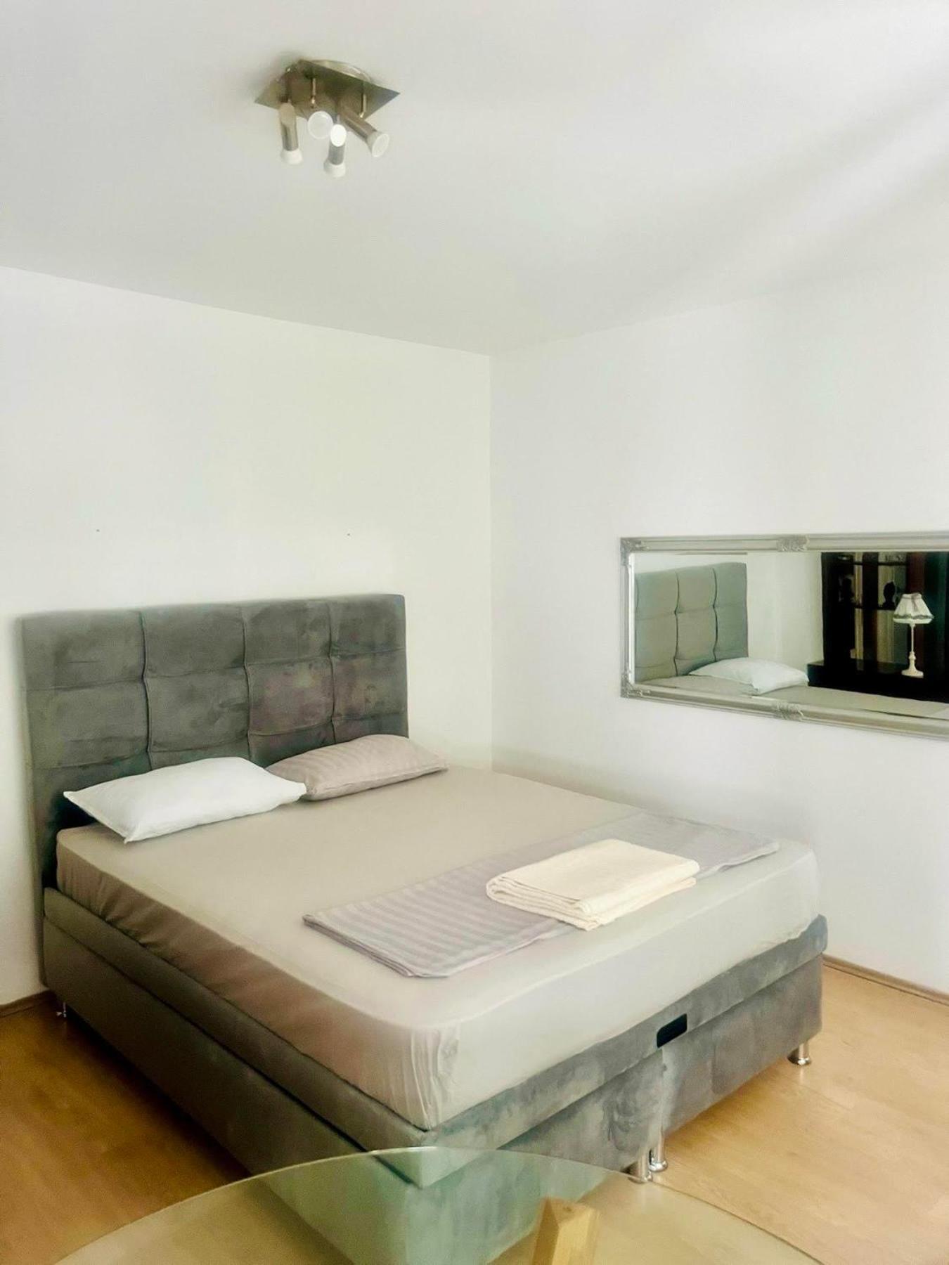 Dorcol Hideaway Appartement Belgrado Buitenkant foto