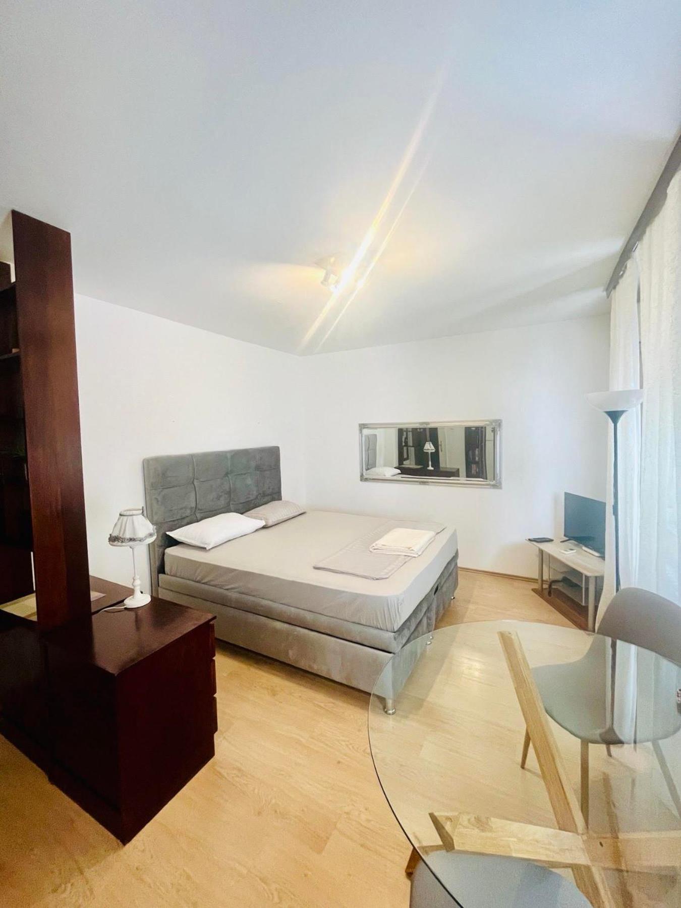 Dorcol Hideaway Appartement Belgrado Buitenkant foto